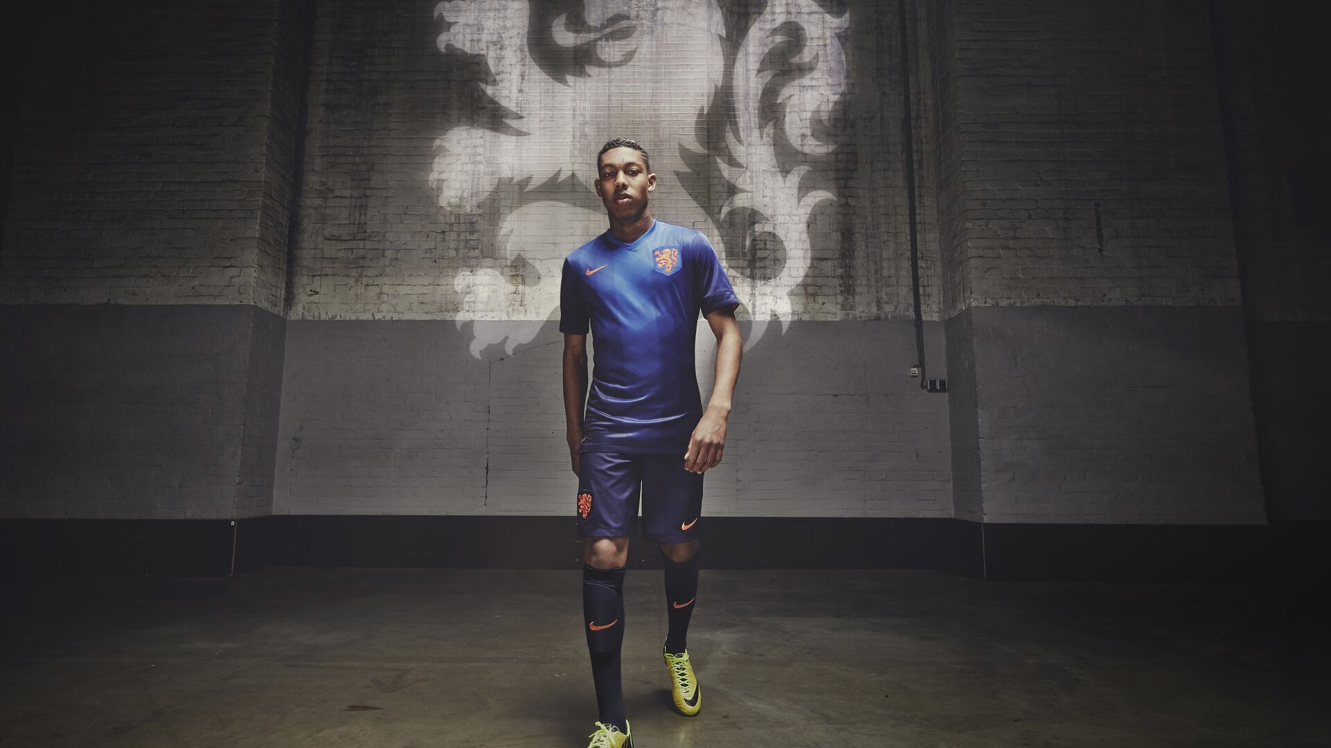 开云体育中国官网-转会截止日总结：五大联赛最热门的五大交易！，五大联赛转会投入榜